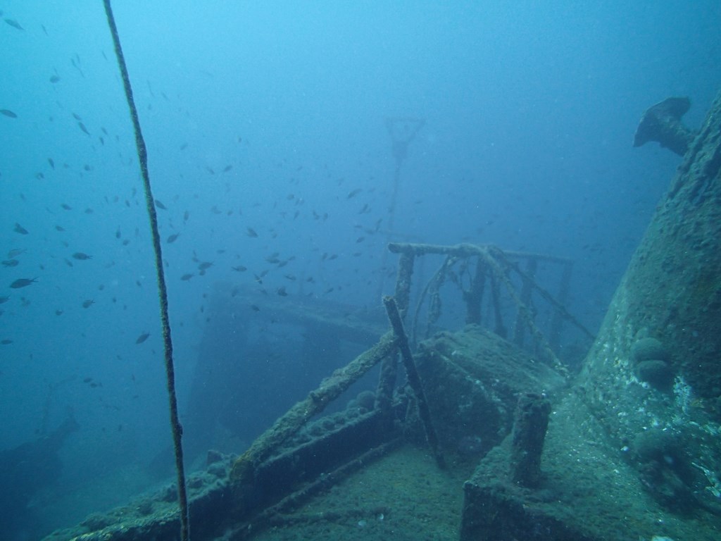 wreck dive